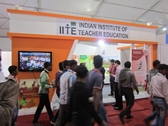 exhibtioneducation/album/exhibtion stall design for institutes.jpg